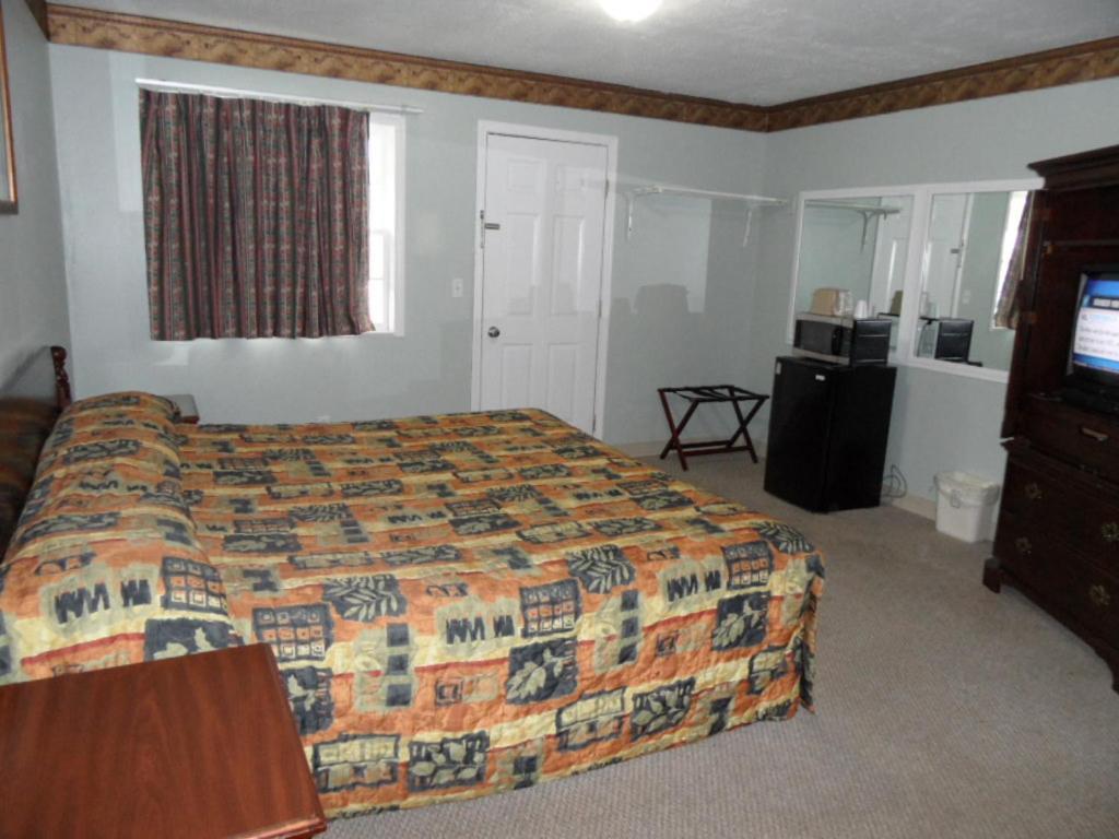 كورنيليا Skyland Motel الغرفة الصورة