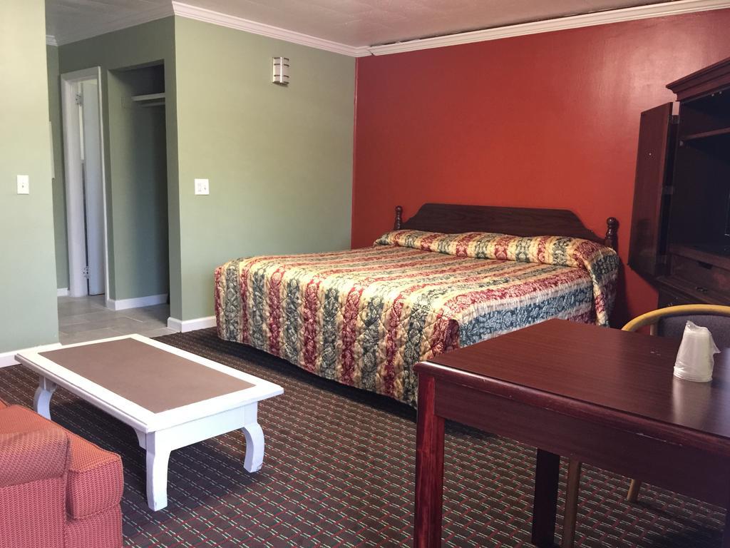 كورنيليا Skyland Motel المظهر الخارجي الصورة