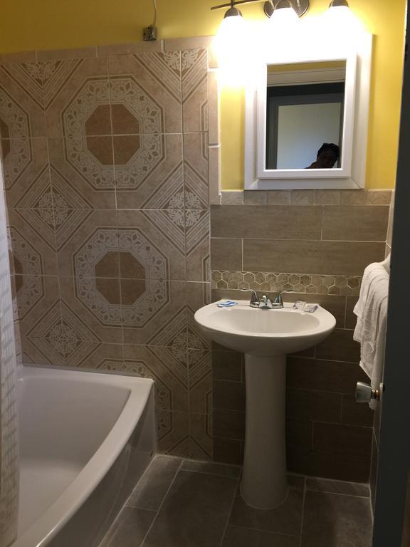كورنيليا Skyland Motel المظهر الخارجي الصورة