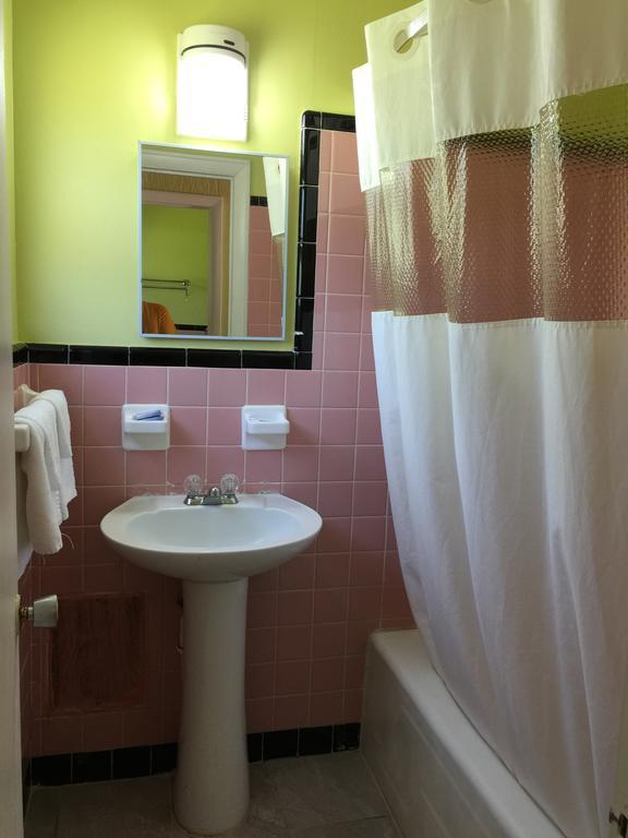 كورنيليا Skyland Motel المظهر الخارجي الصورة