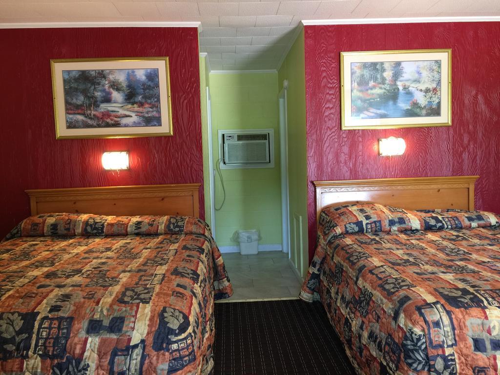 كورنيليا Skyland Motel المظهر الخارجي الصورة